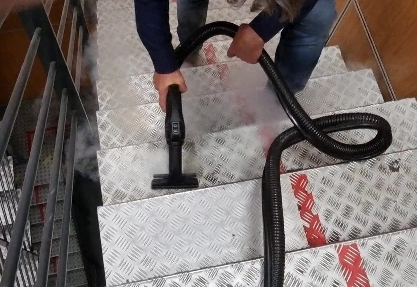 Traanplaat Trap Frame At 0m3s